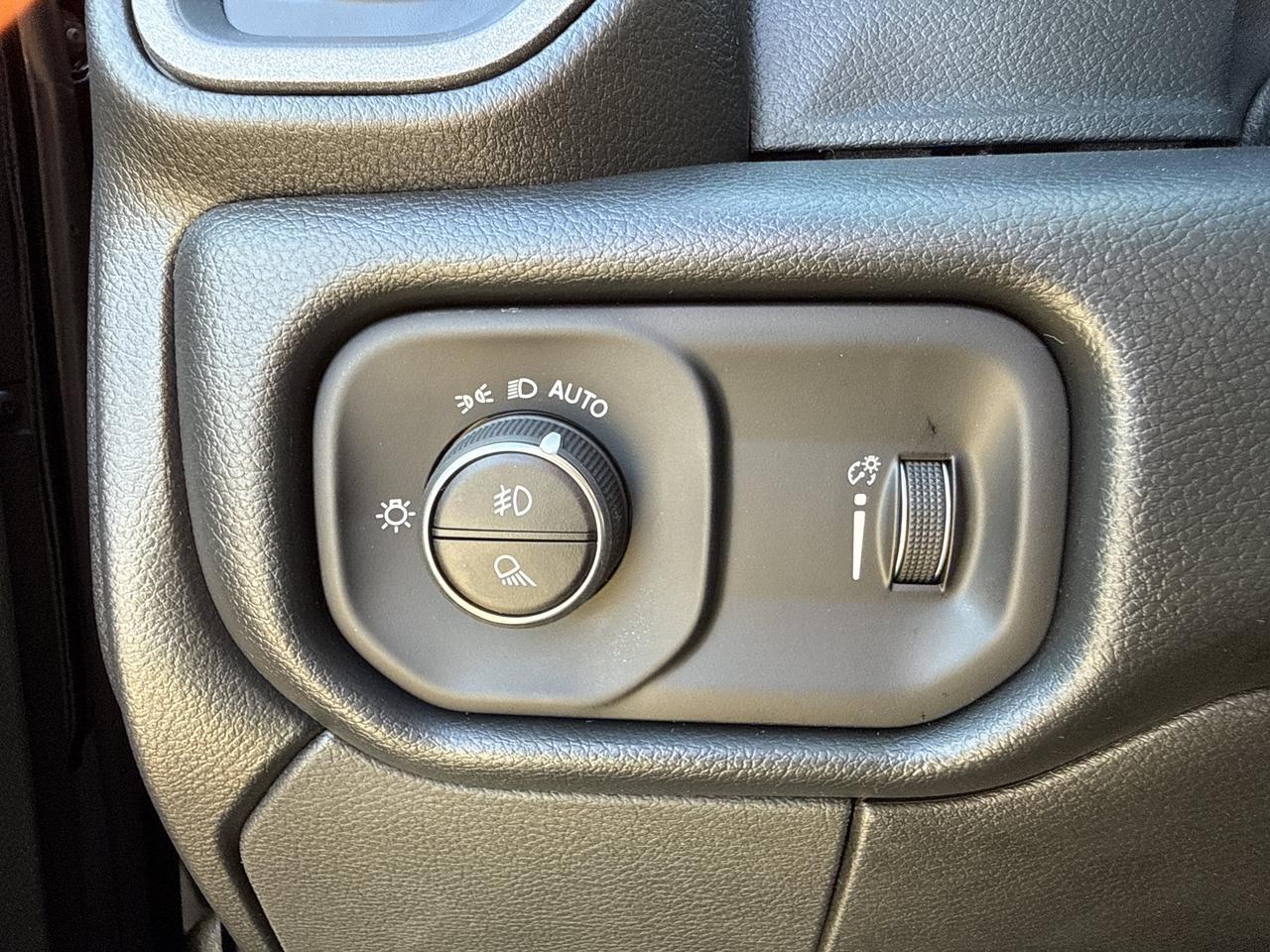 2027 Ram 3500 Tradesman Redwater AB