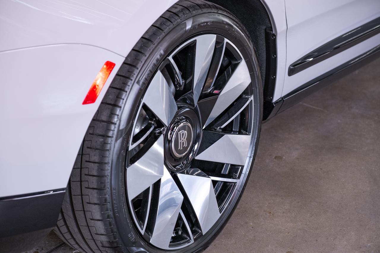 2027 Rolls-Royce Cullinan Base Miami FL