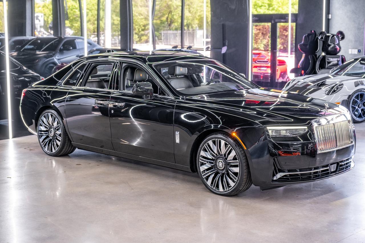 2027 Rolls-Royce Ghost Base