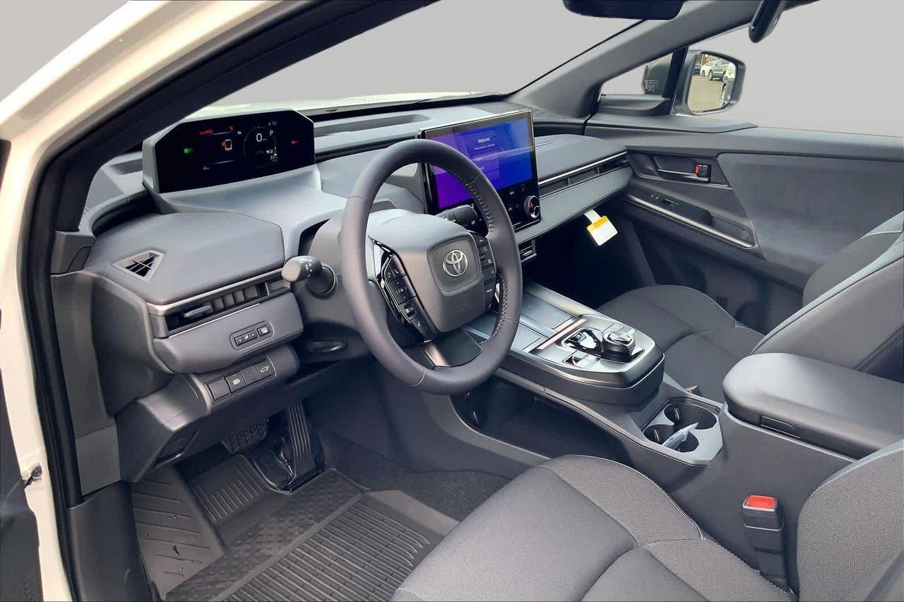 2027 Toyota C-HR SE Folsom CA