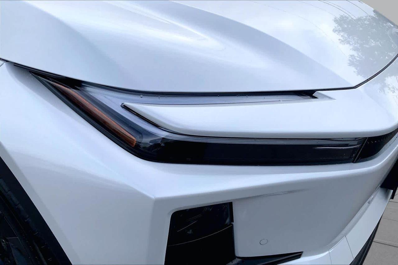 2027 Toyota C-HR SE Folsom CA