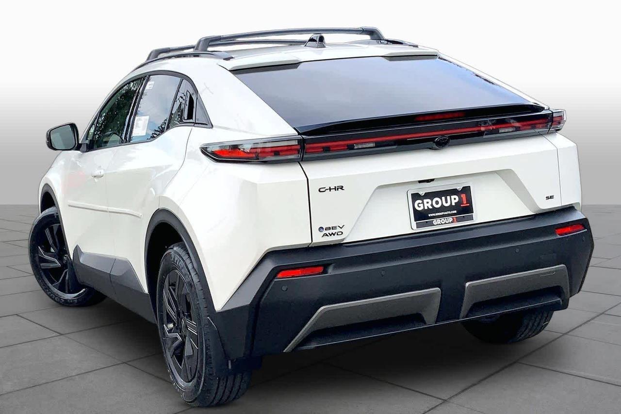 2027 Toyota C-HR SE Folsom CA