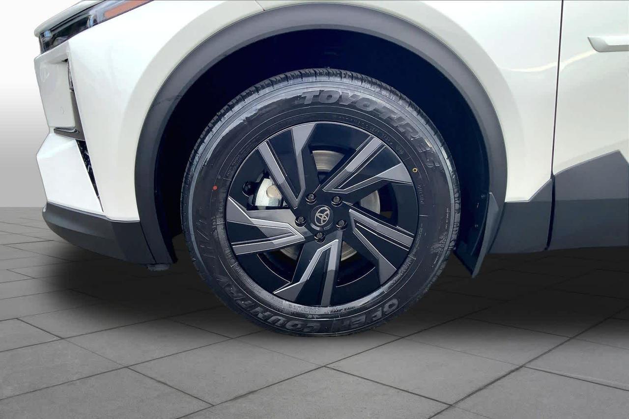 2027 Toyota C-HR SE Folsom CA