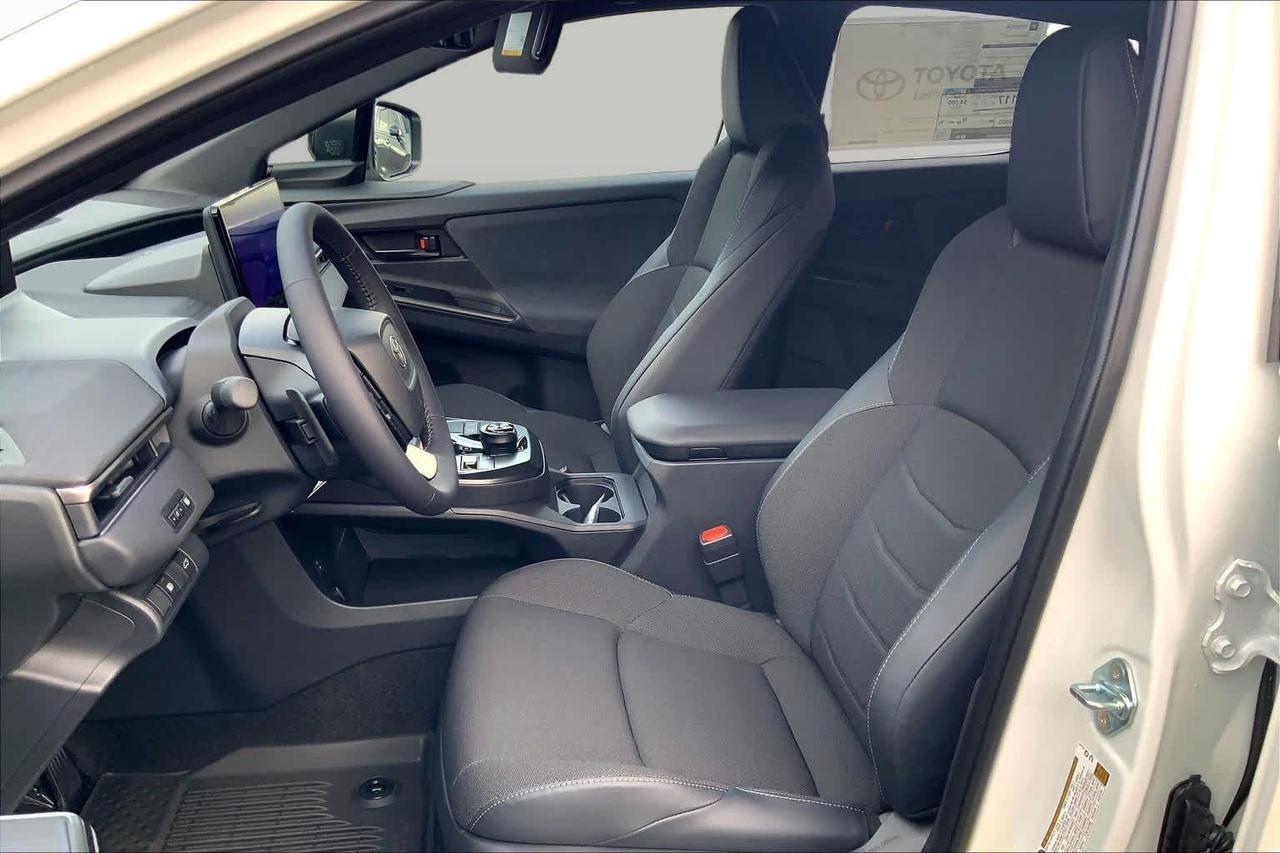 2027 Toyota C-HR SE Folsom CA