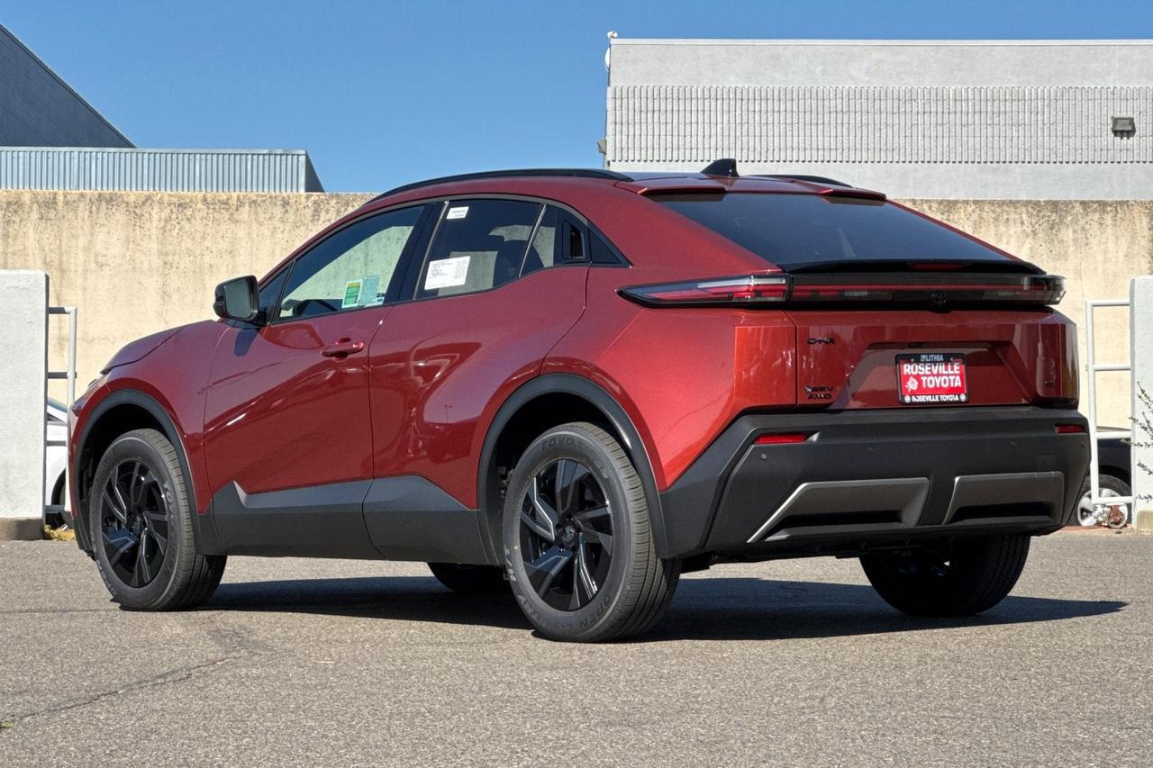 2027 Toyota C-HR SE Roseville CA