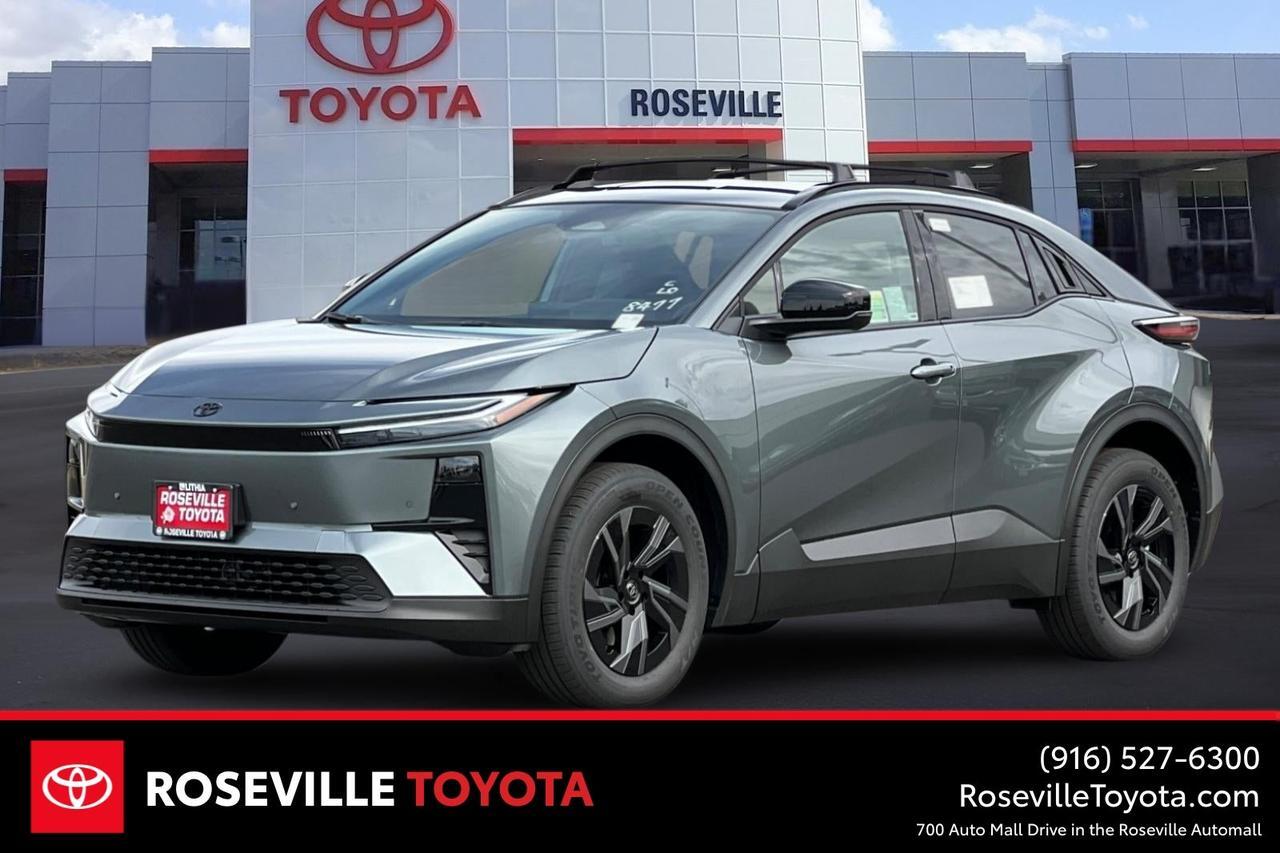 2027 Toyota C-HR SE