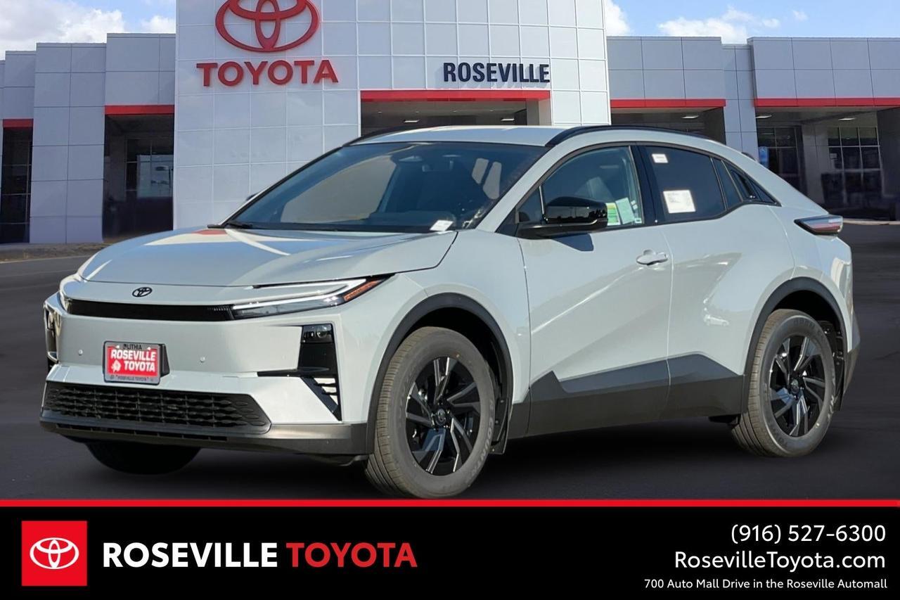 2027 Toyota C-HR SE