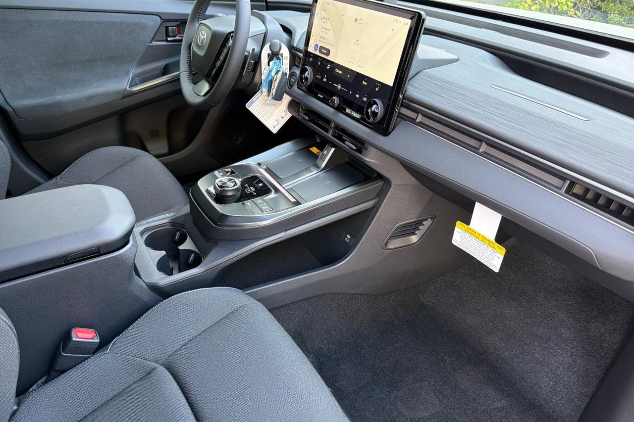 2027 Toyota C-HR SE Roseville CA