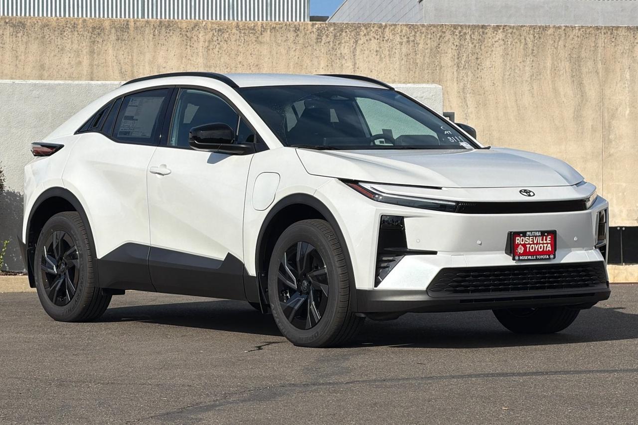 2027 Toyota C-HR SE Roseville CA