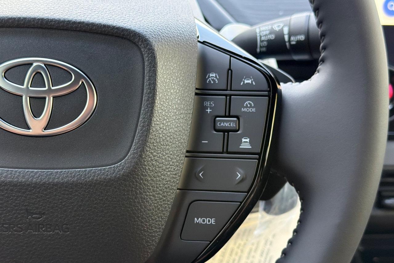 2027 Toyota C-HR SE Roseville CA