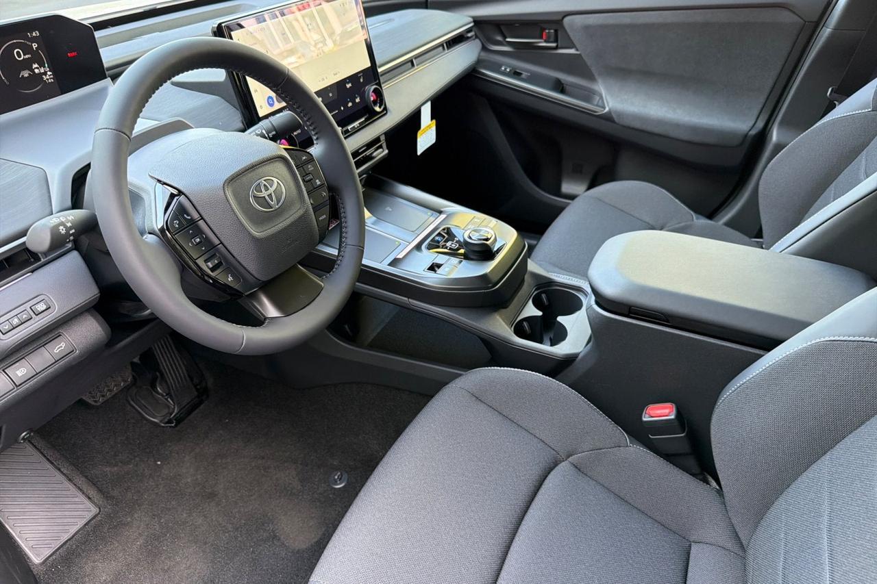 2027 Toyota C-HR SE Roseville CA