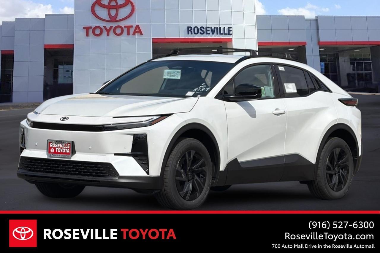 2027 Toyota C-HR SE