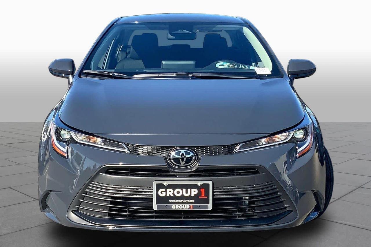 2027 Toyota Corolla LE