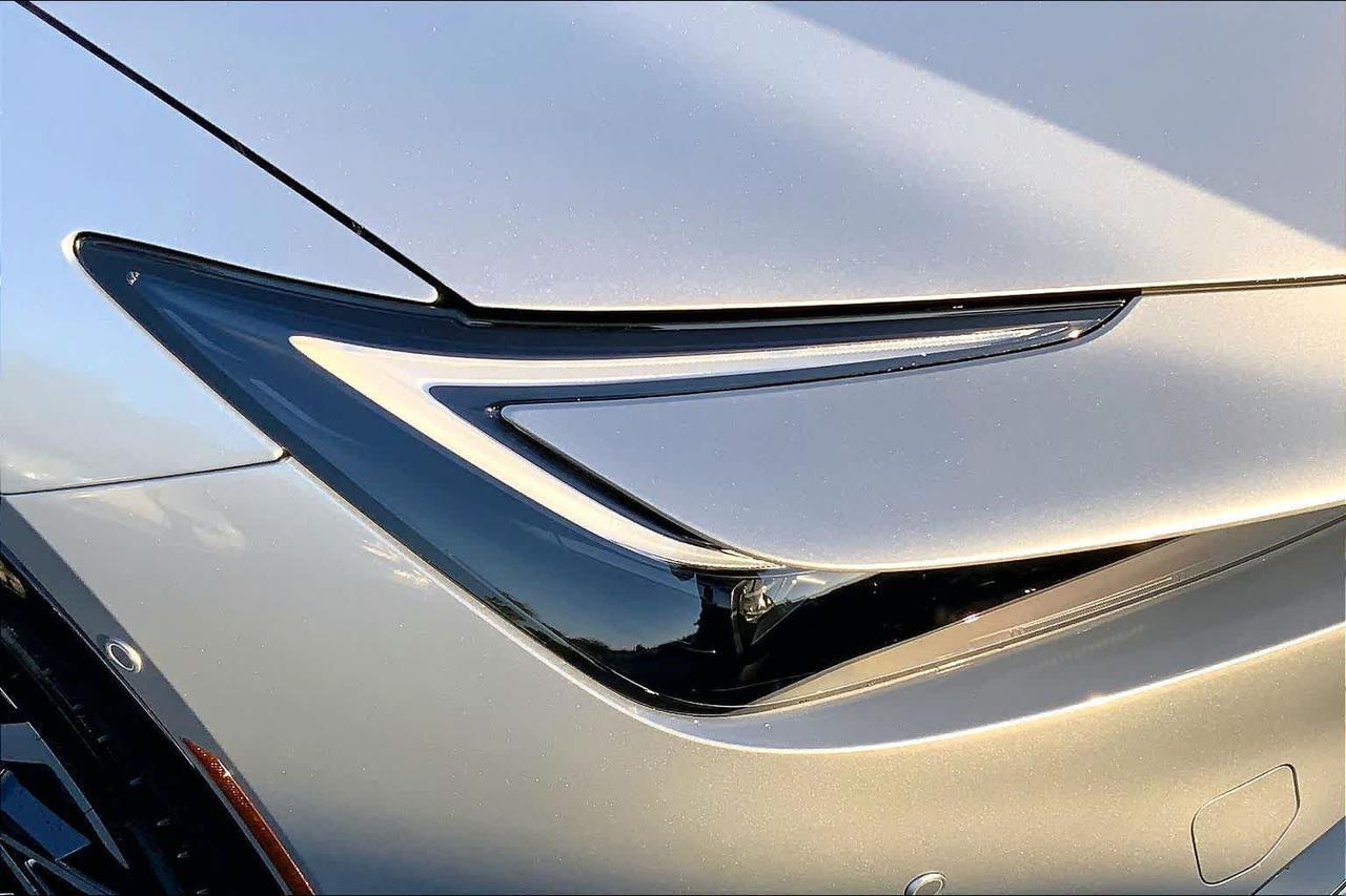 2027 Toyota Prius Plug-In Hybrid XSE Premium Folsom CA