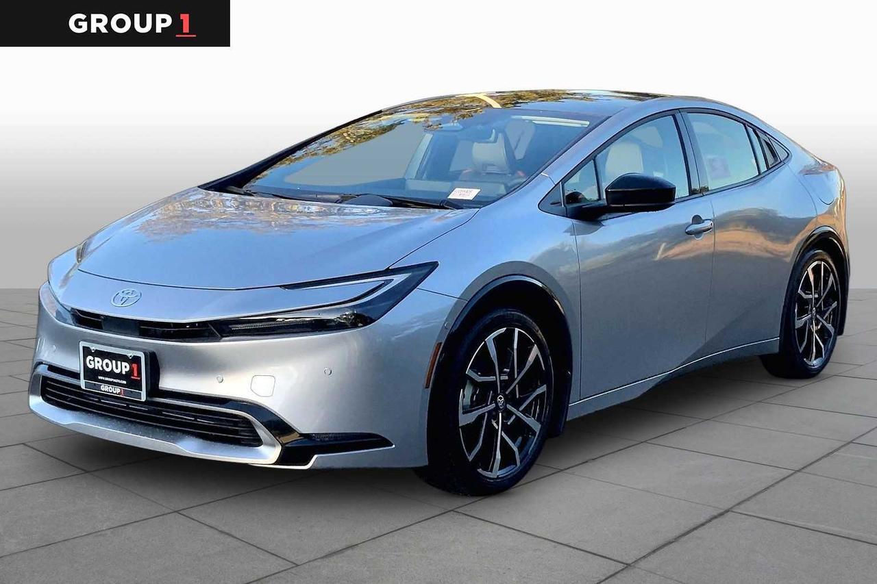 2027 Toyota Prius Plug-In Hybrid XSE Premium