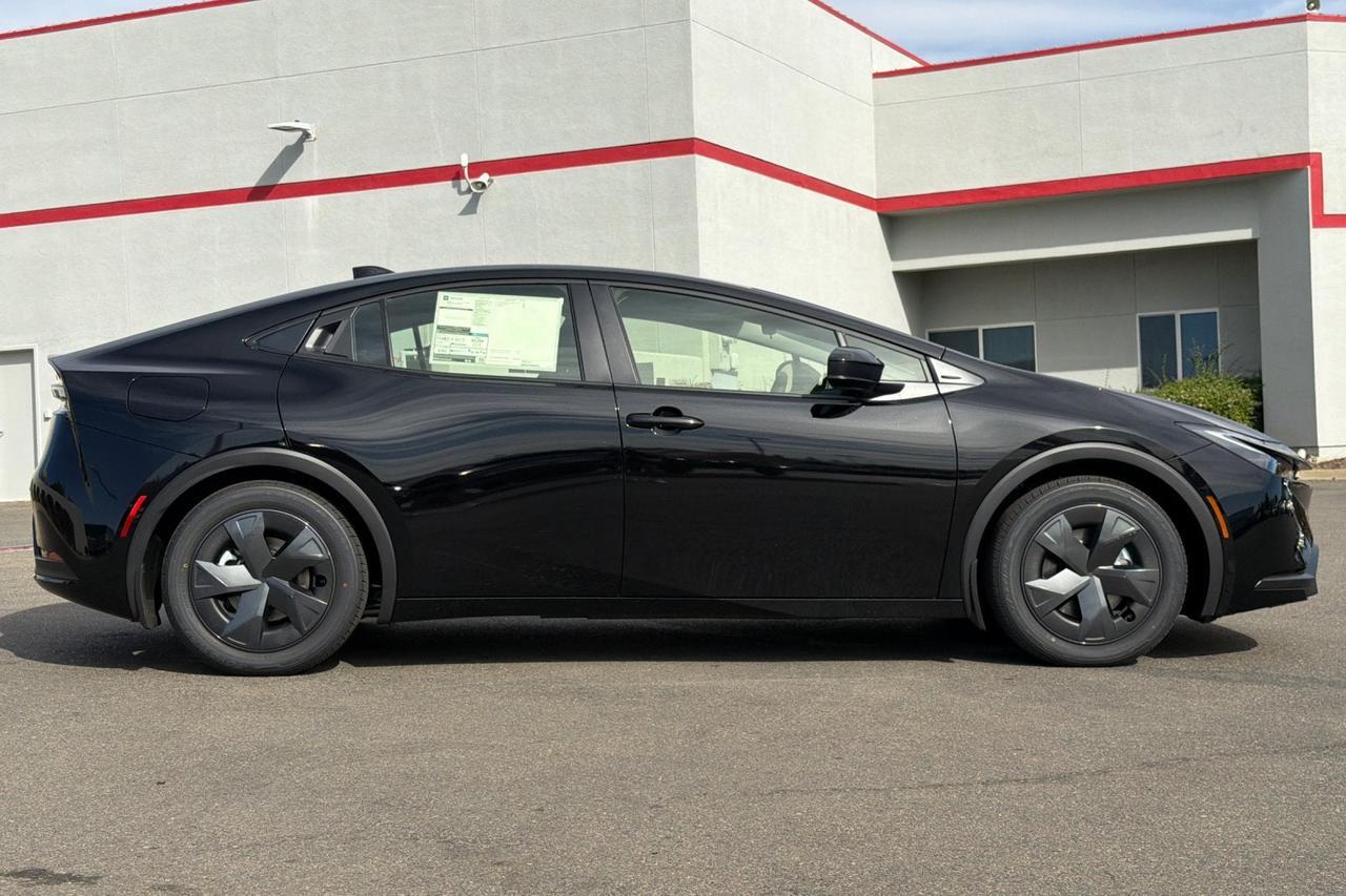 2027 Toyota Prius Plug-in Hybrid SE Roseville CA