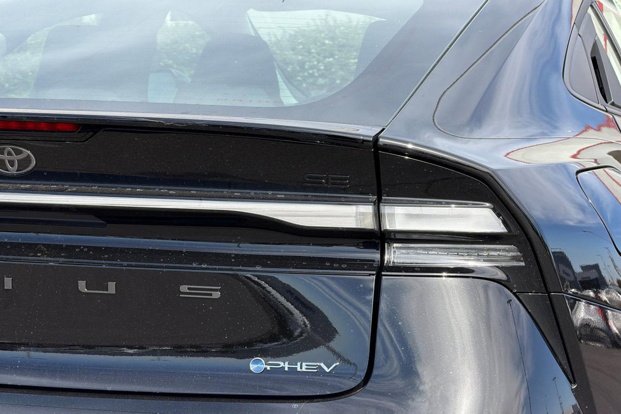 2027 Toyota Prius Plug-in Hybrid SE Roseville CA