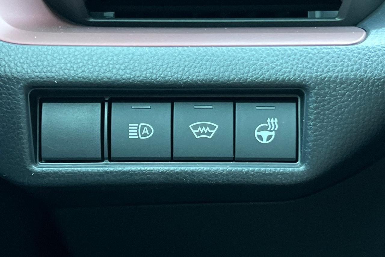 2027 Toyota Prius Plug-in Hybrid SE Roseville CA