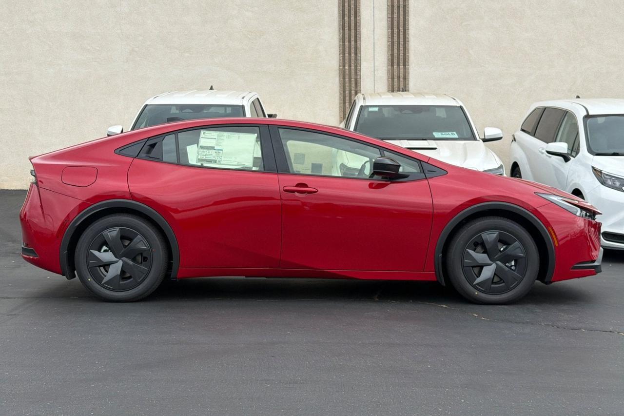 2027 Toyota Prius Plug-in Hybrid SE Roseville CA