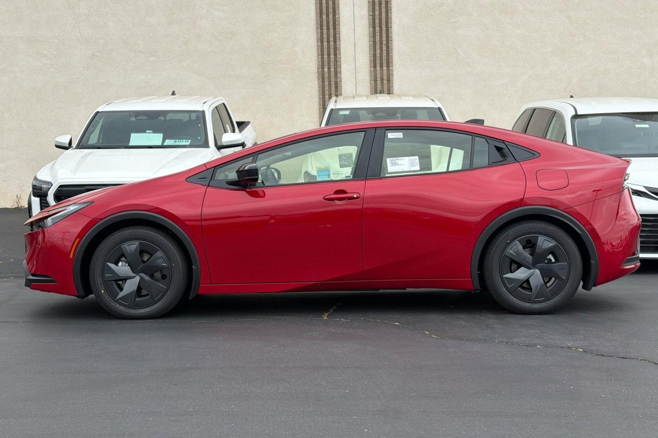 2027 Toyota Prius Plug-in Hybrid SE Roseville CA