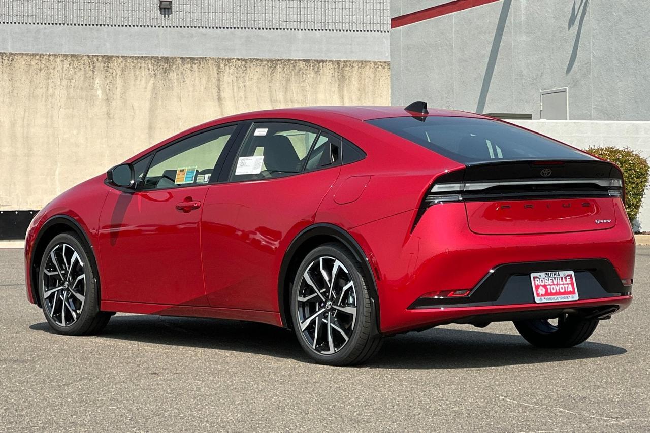 2027 Toyota Prius Plug-in Hybrid XSE Roseville CA