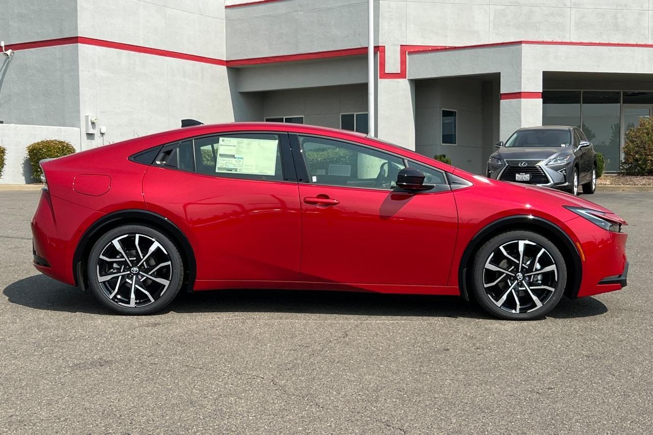 2027 Toyota Prius Plug-in Hybrid XSE Roseville CA