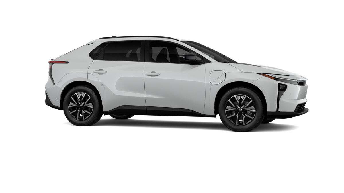 2027 Toyota bZ XLE Roseville CA
