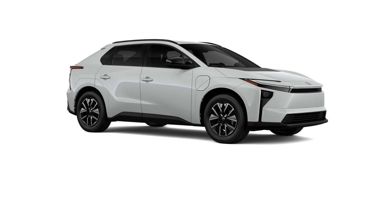 2027 Toyota bZ XLE Roseville CA