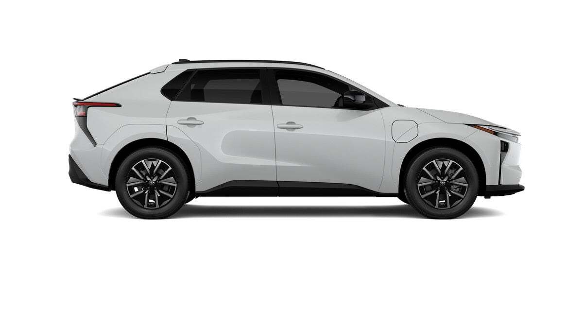 2027 Toyota bZ XLE Roseville CA