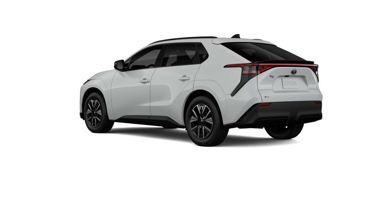 2027 Toyota bZ XLE Roseville CA