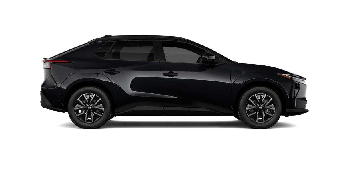 2027 Toyota bZ XLE Roseville CA