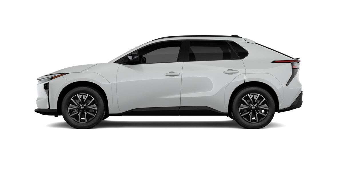 2027 Toyota bZ XLE Roseville CA