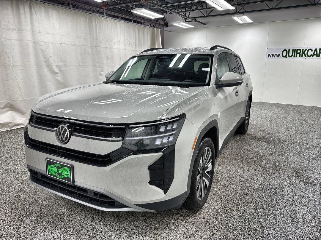 2027 Volkswagen Atlas SE w/Technology