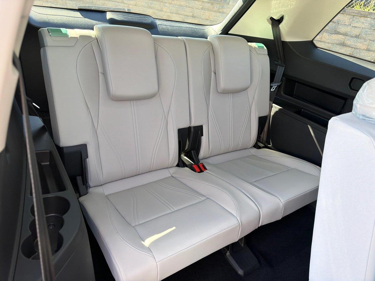 2027 Volkswagen Atlas SE w/Technology Hagerstown MD
