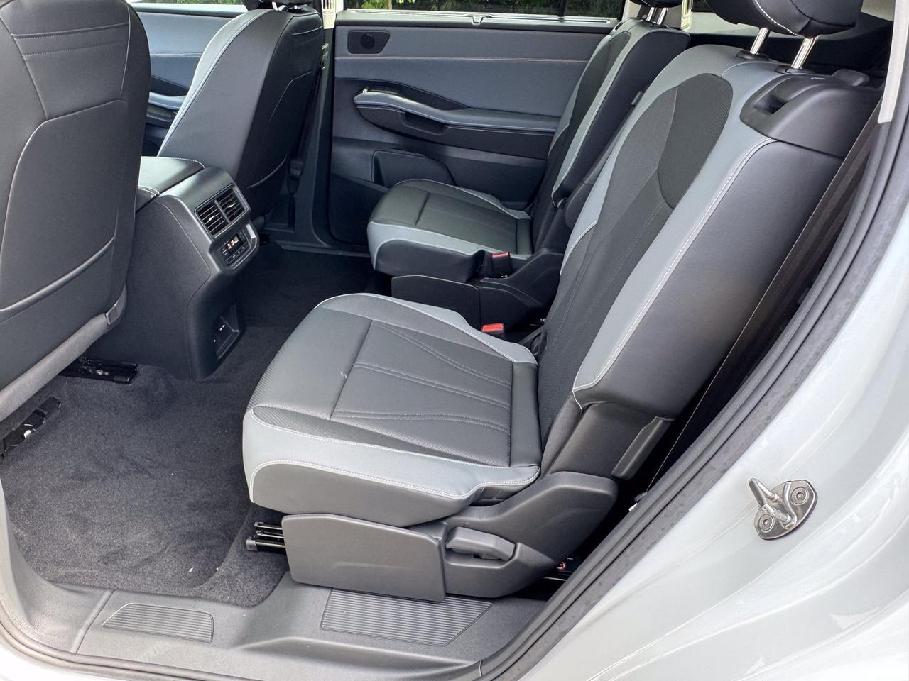2027 Volkswagen Atlas SE w/Technology Springfield VA