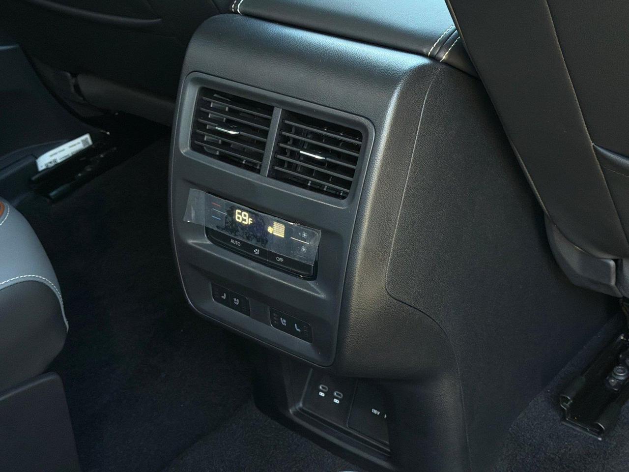 2027 Volkswagen Atlas SEL Premium R-Line Hagerstown MD