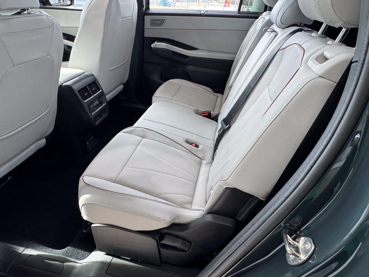 2027 Volkswagen Atlas SEL Premium R-Line Springfield VA
