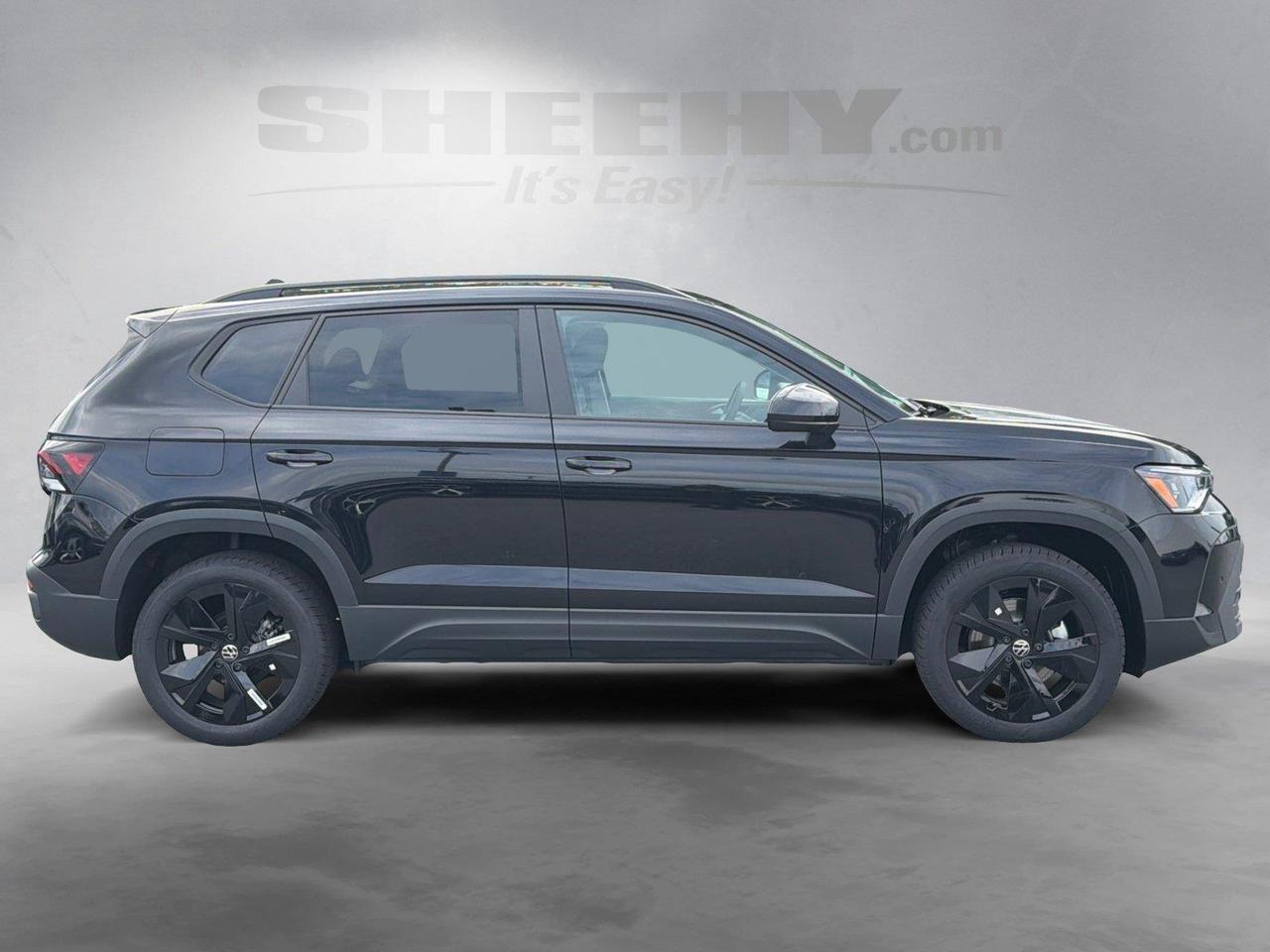 2027 Volkswagen Taos SE Black Hagerstown MD