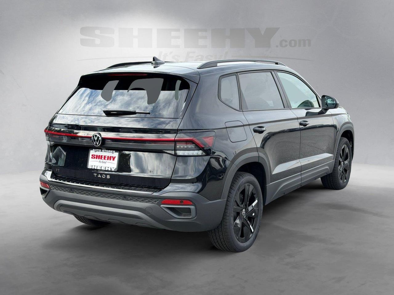 2027 Volkswagen Taos SE Black Hagerstown MD