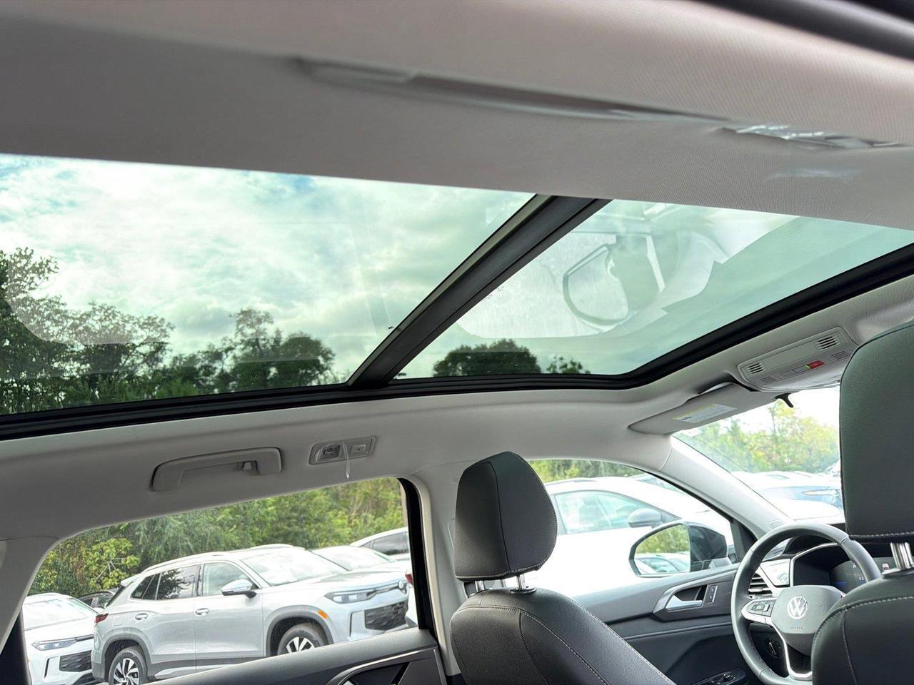 2027 Volkswagen Taos SE Black Hagerstown MD