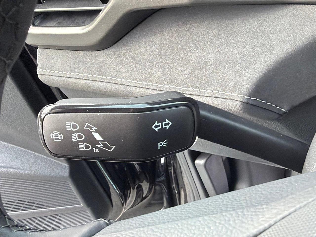 2027 Volkswagen Taos SE Black Hagerstown MD