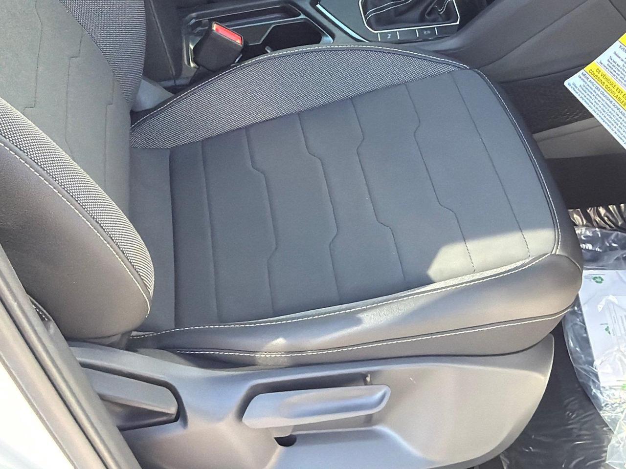 2027 Volkswagen Taos SE Black Hagerstown MD