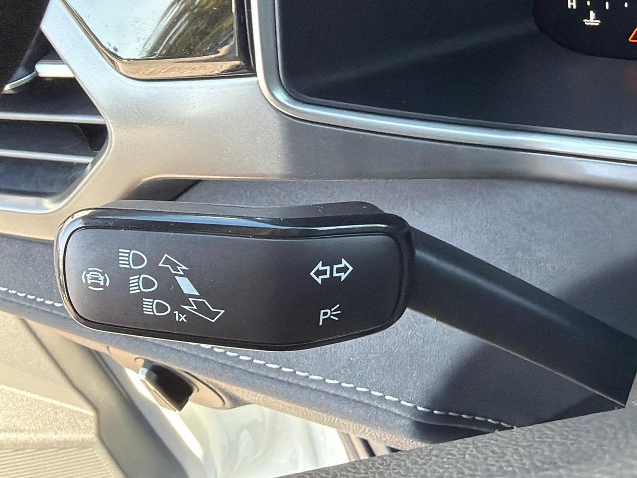 2027 Volkswagen Taos SE Black Hagerstown MD