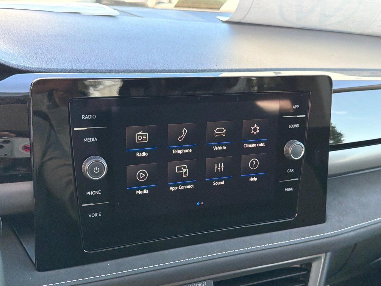 2027 Volkswagen Taos SE Black Hagerstown MD