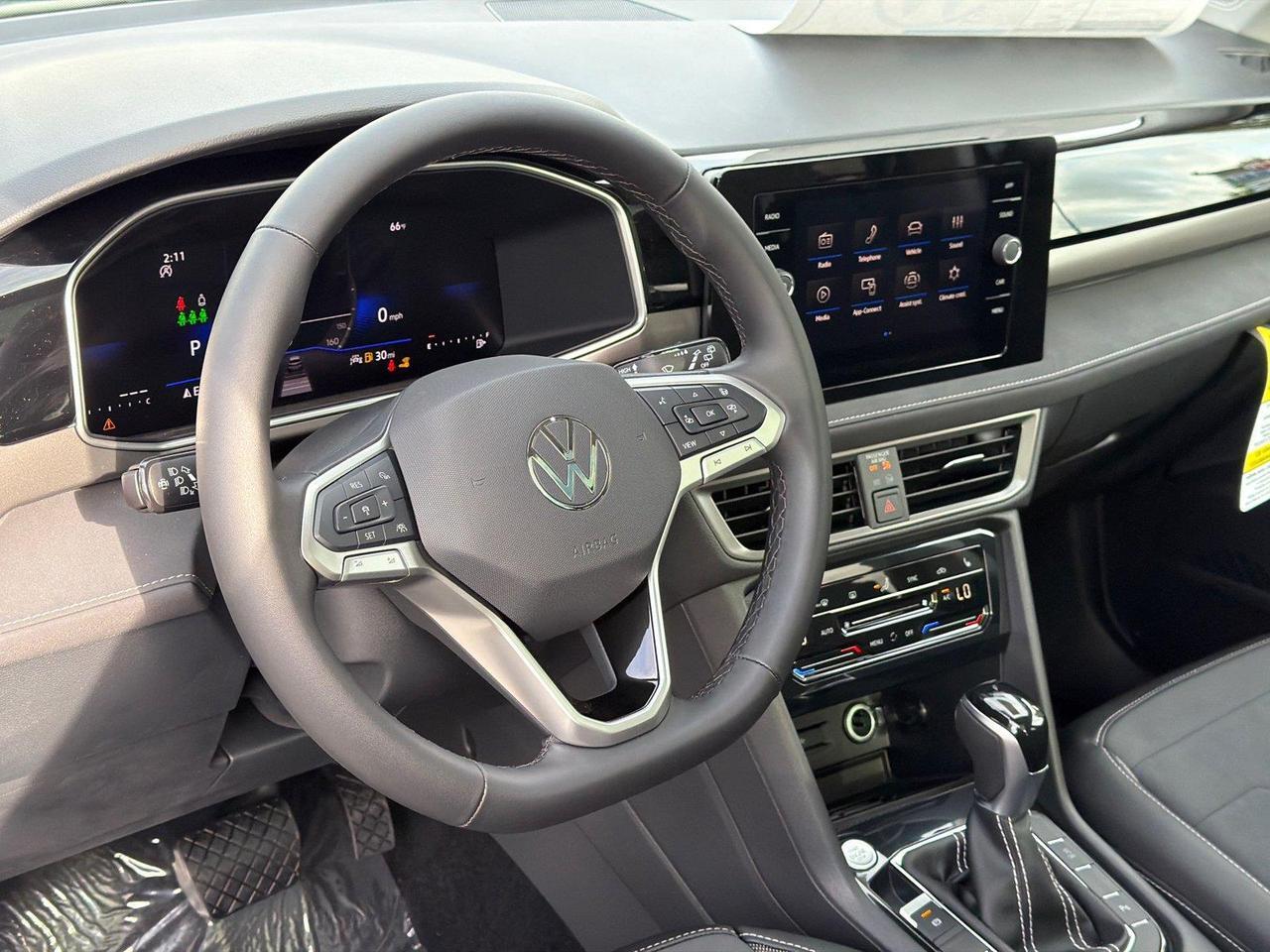 2027 Volkswagen Taos SE Black Hagerstown MD