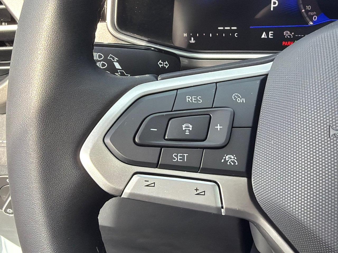 2027 Volkswagen Taos SE Black Hagerstown MD