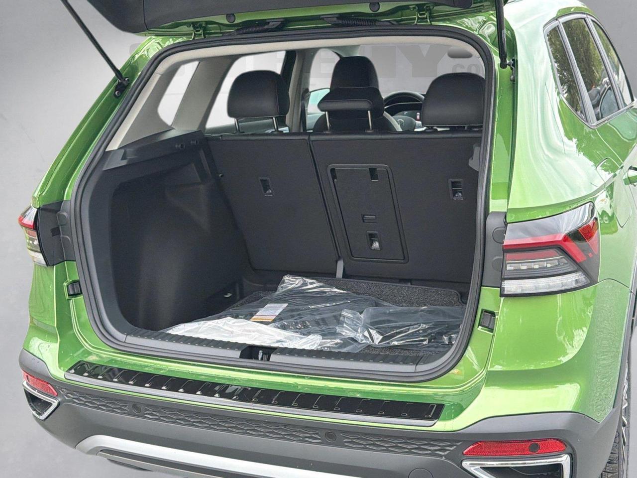 2027 Volkswagen Taos SE Hagerstown MD