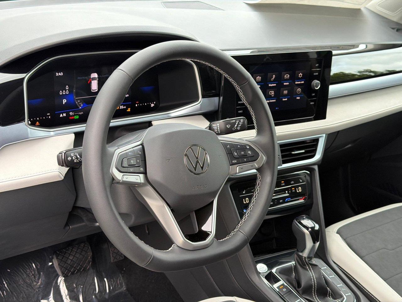 2027 Volkswagen Taos SE Hagerstown MD