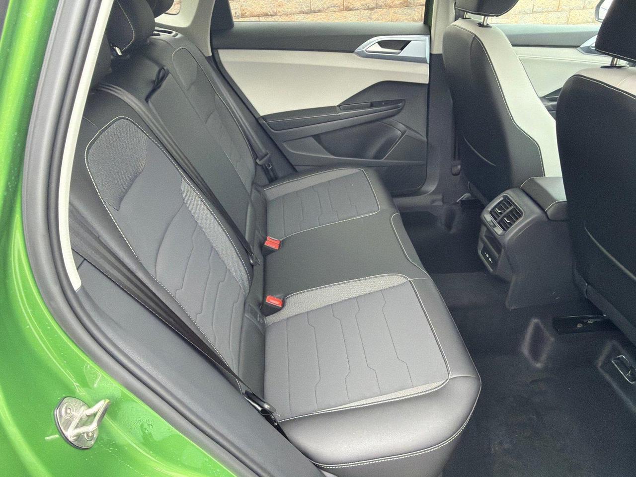 2027 Volkswagen Taos SE Hagerstown MD