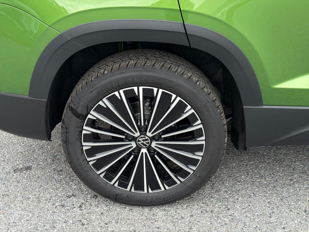 2027 Volkswagen Taos SE Hagerstown MD